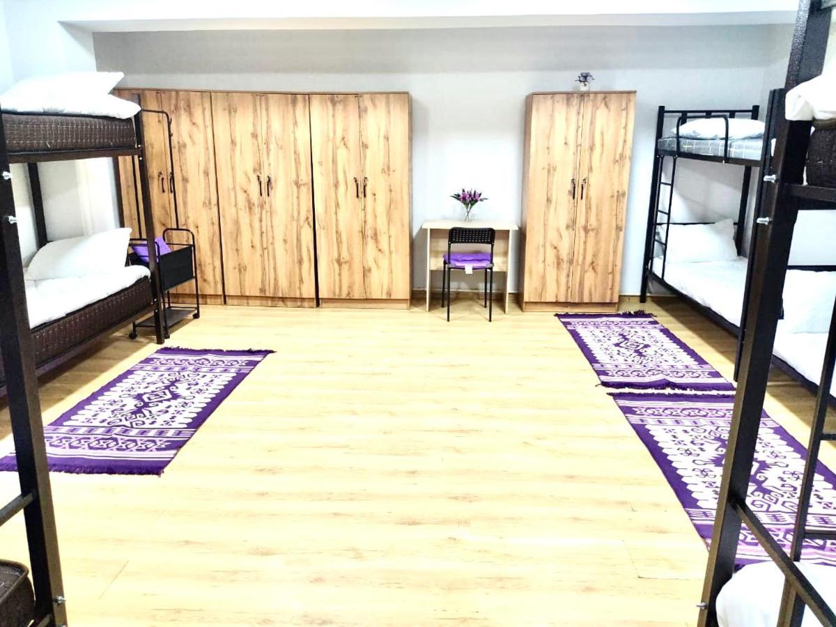 Like Home Hostel Na Timiryazeva 알마티 외부 사진