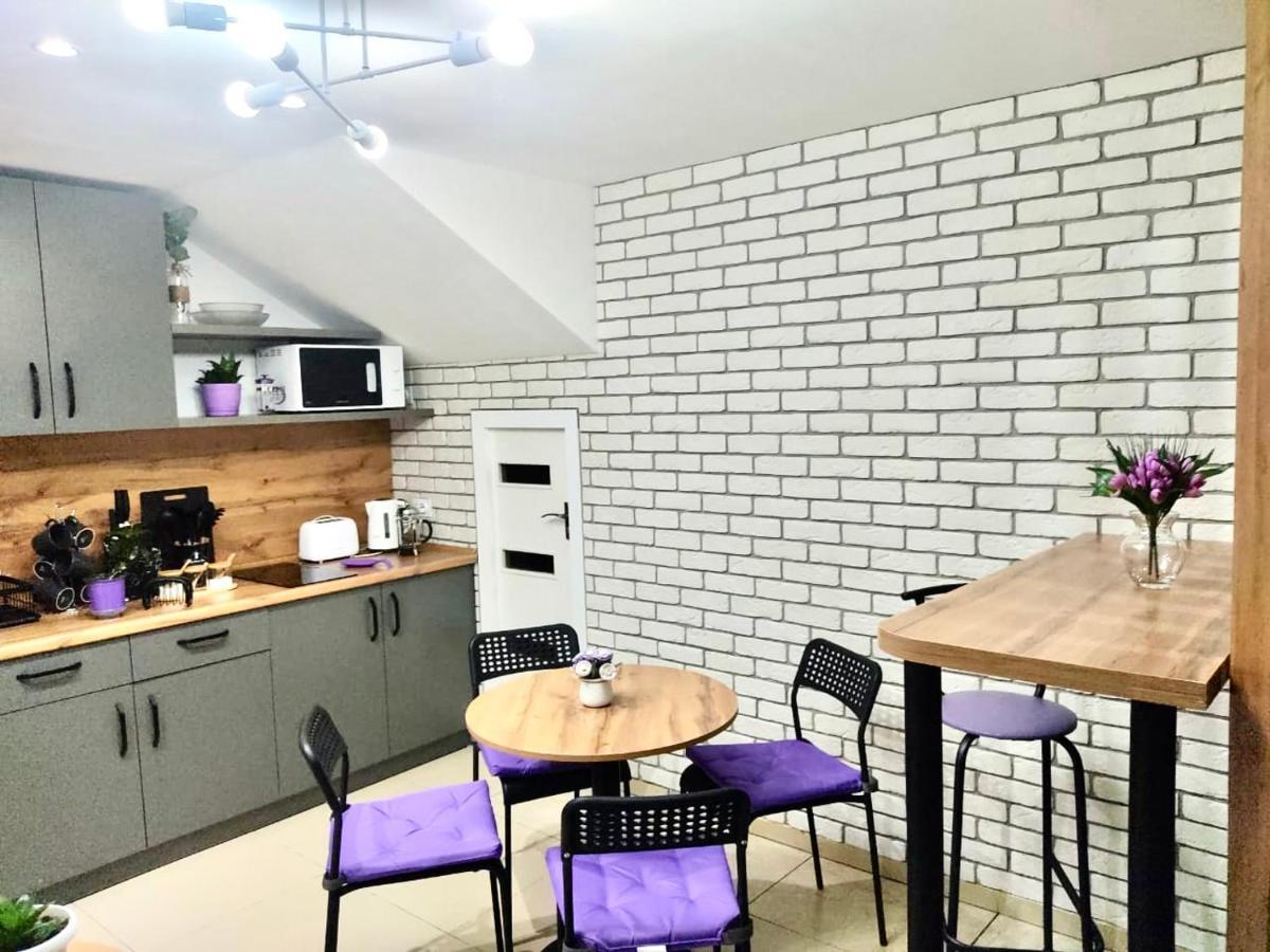 Like Home Hostel Na Timiryazeva 알마티 외부 사진
