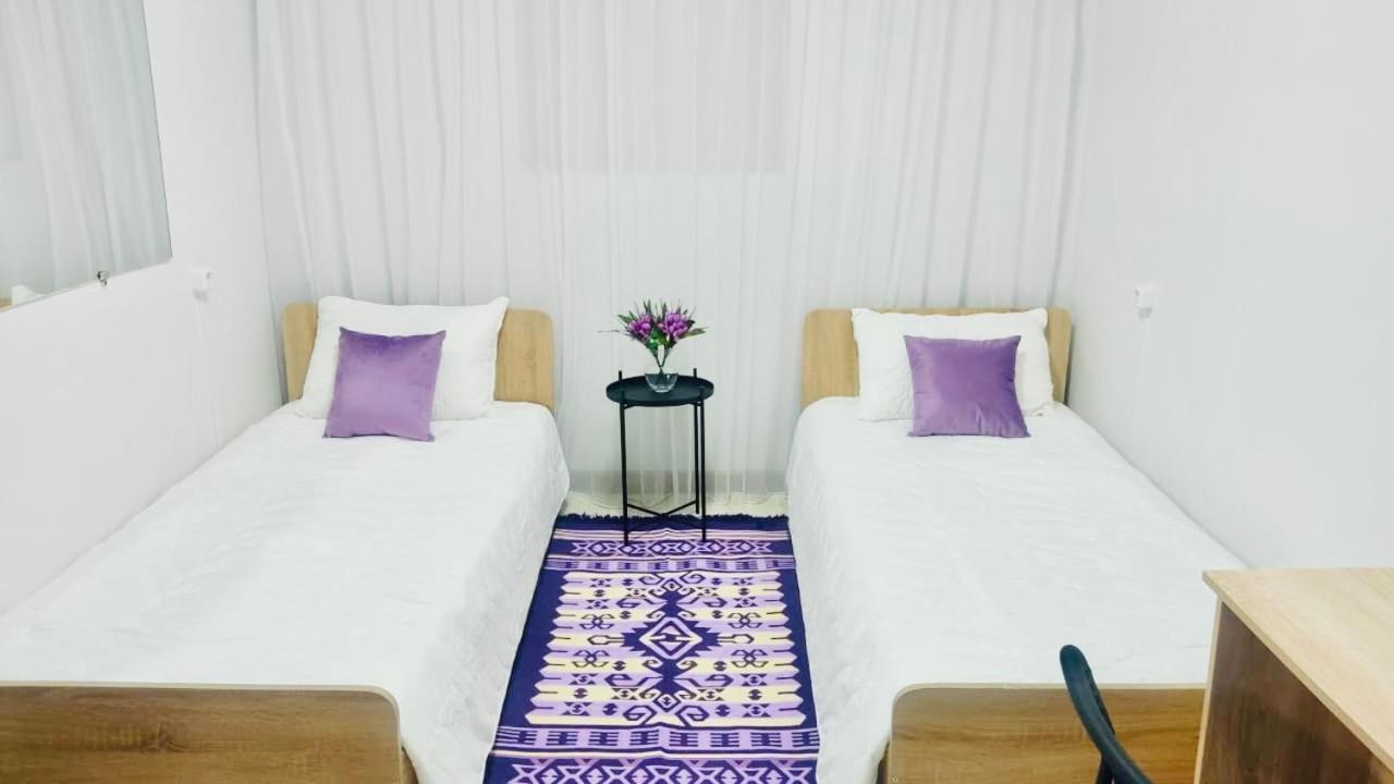 Like Home Hostel Na Timiryazeva 알마티 외부 사진